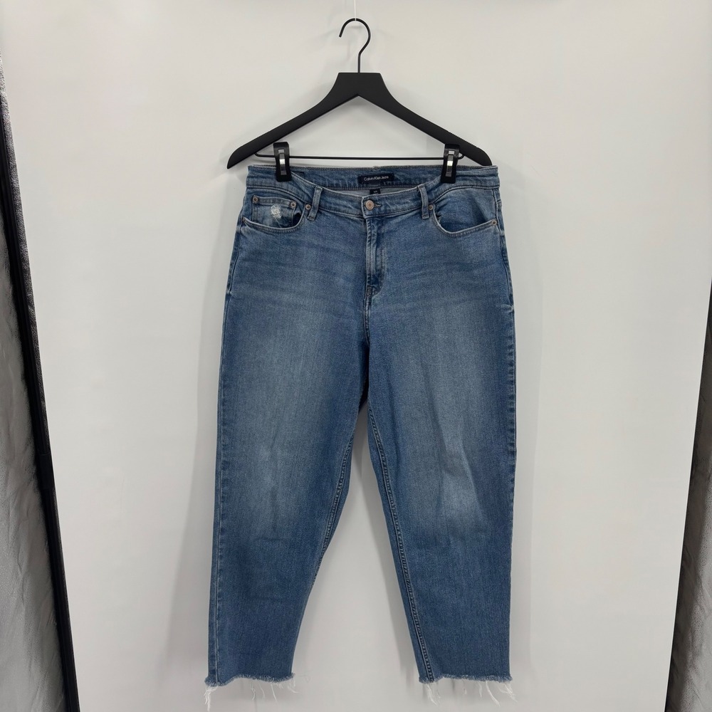 Calvin‎ Klein Jeans Womens 12/31 Mom Jeans Medium Wash Raw Hem CJRB4556 Blue